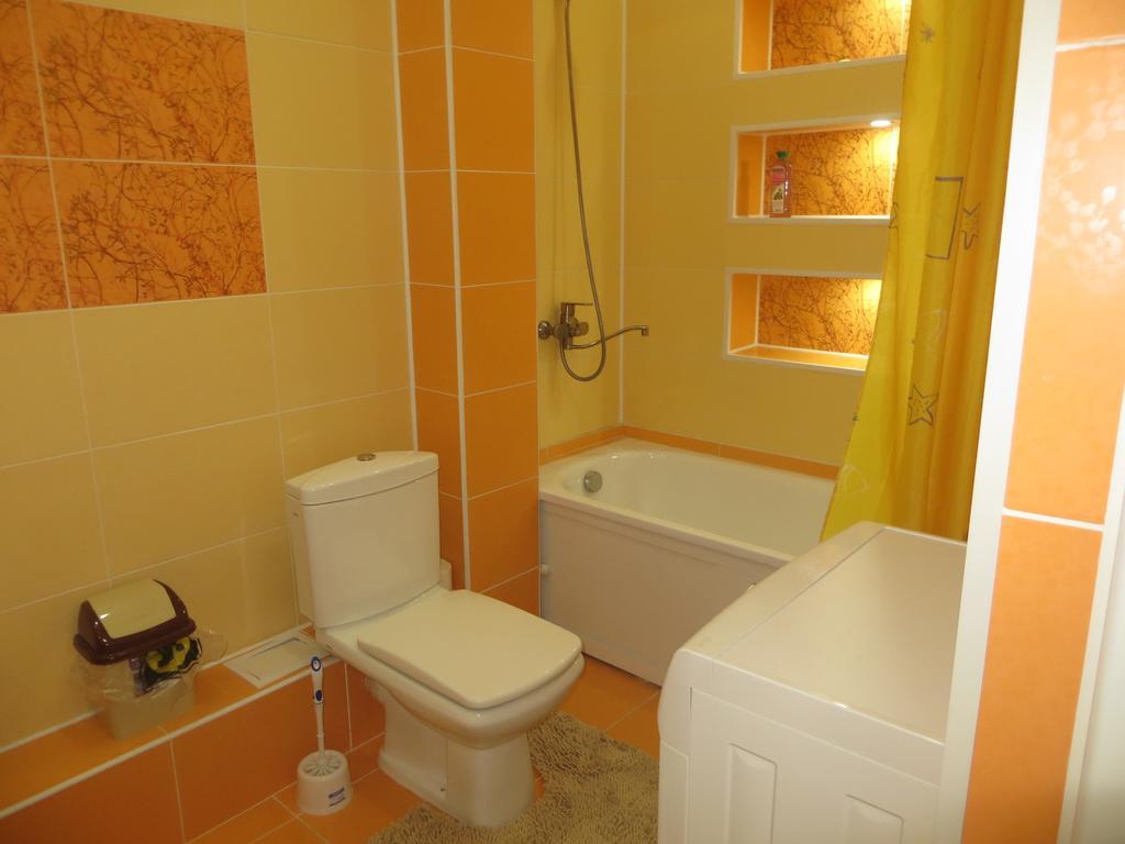 Maximus Apartament Bisjkek Eksteriør billede